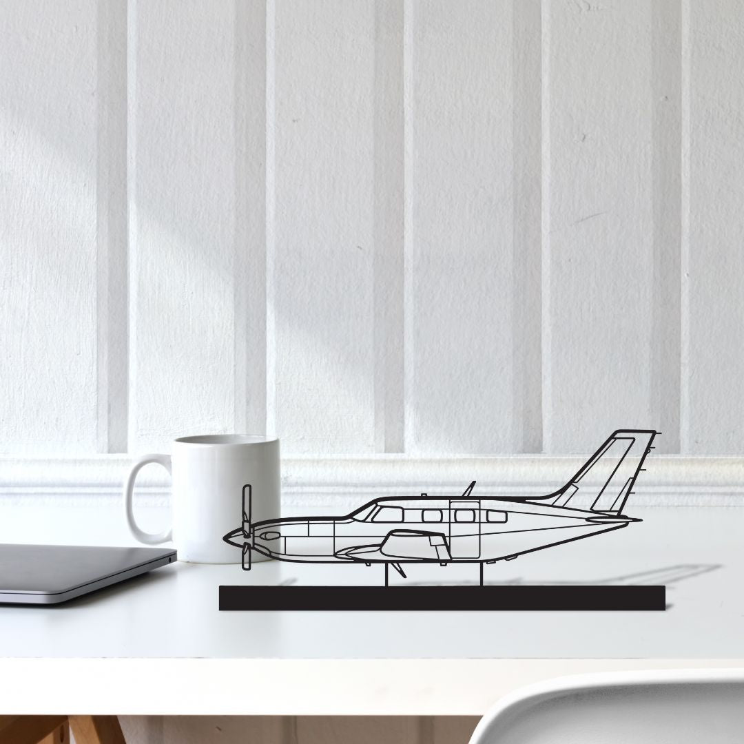 M500 Meridian Silhouette Metal Art Stand
